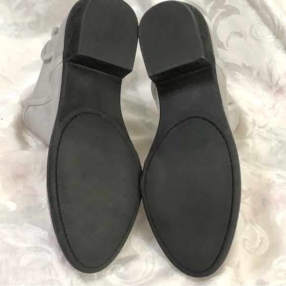 Isaac Mizrahi Live Chelsea Boots Suede Light Grey Cement Gloria sz 10 New No Box - Picture 9 of 11